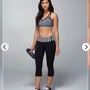 Lululemon ‘Water Bound’ Crops - Black/Apex Stripe - Size 2